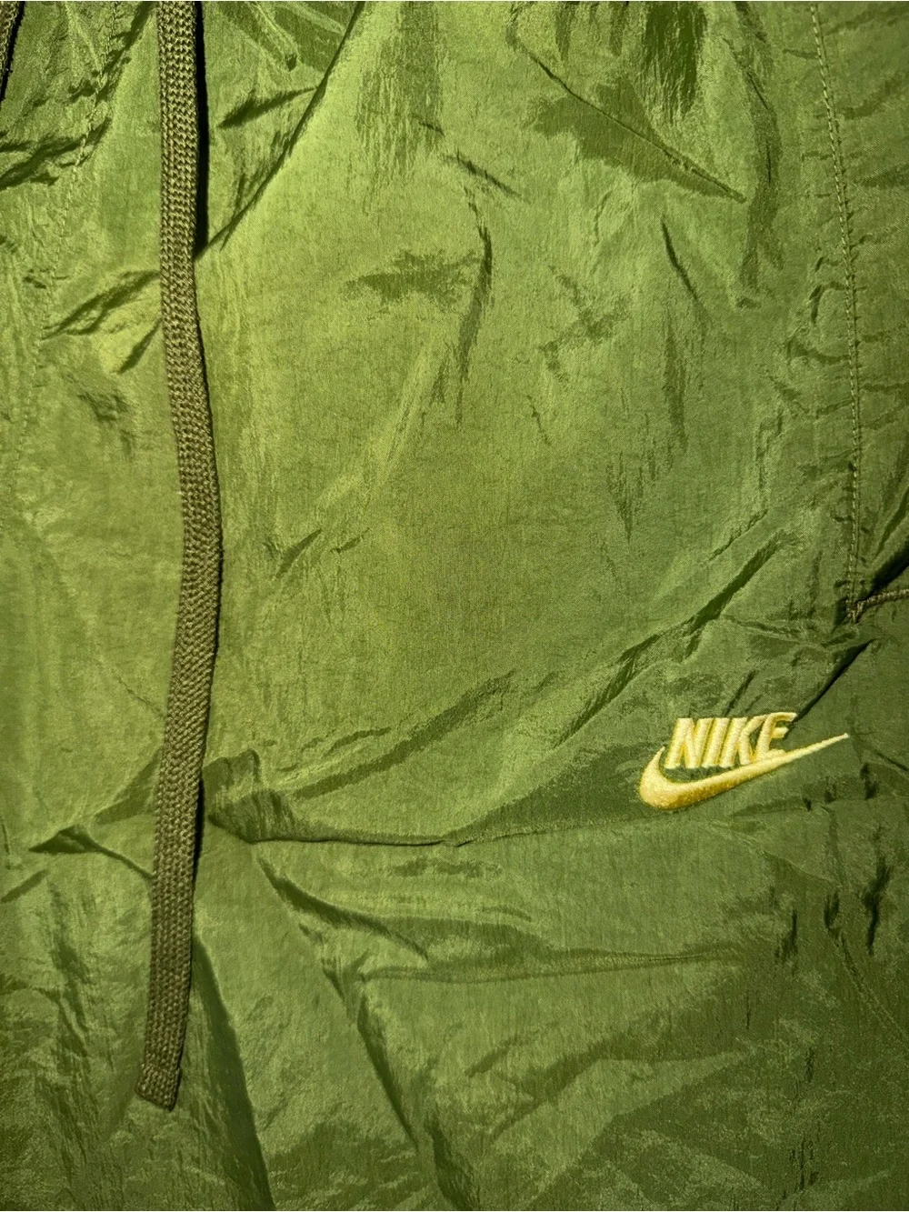 Nike Mens Heritage Essentials Windrunner Shorts Green DD5228-326 Large